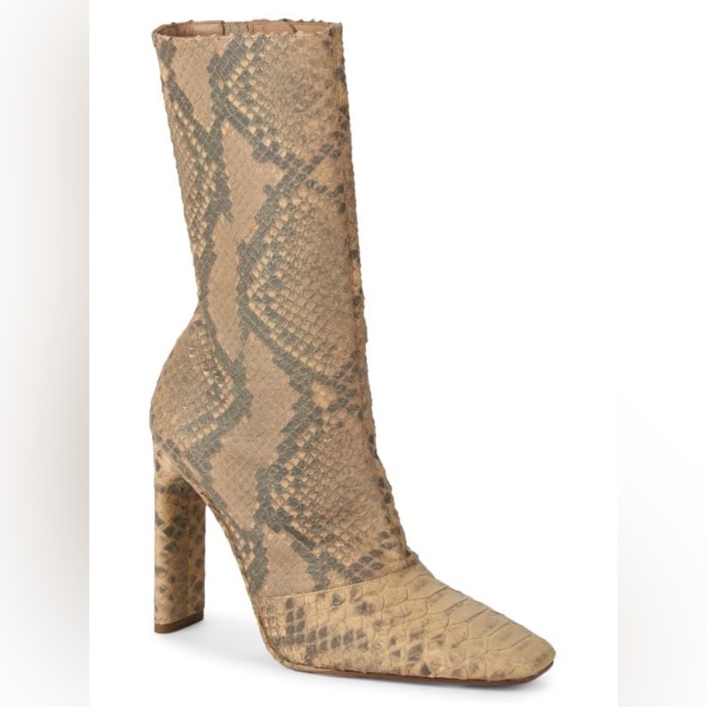 ISO! Yeezy season 6 Snakeskin-Print Textured Leather Heeled Boots size 9 or 9.5